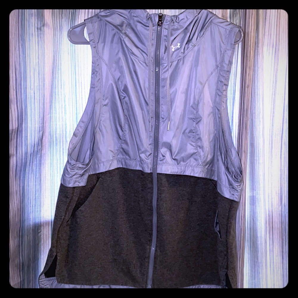UA VEST size LRG